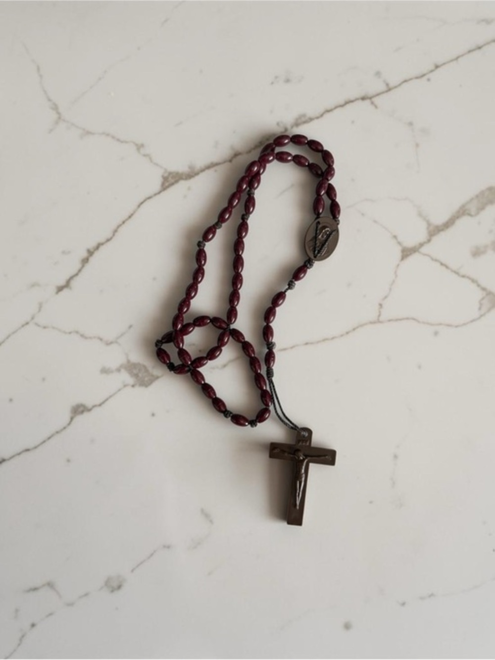 🫶🏻 Rosary Necklace with Brown Burgundy Beads and Black Crucifix